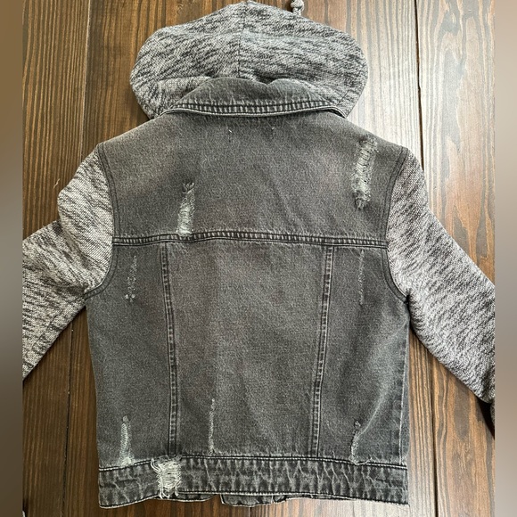 Cropped Jacket - Picture 3 of 9